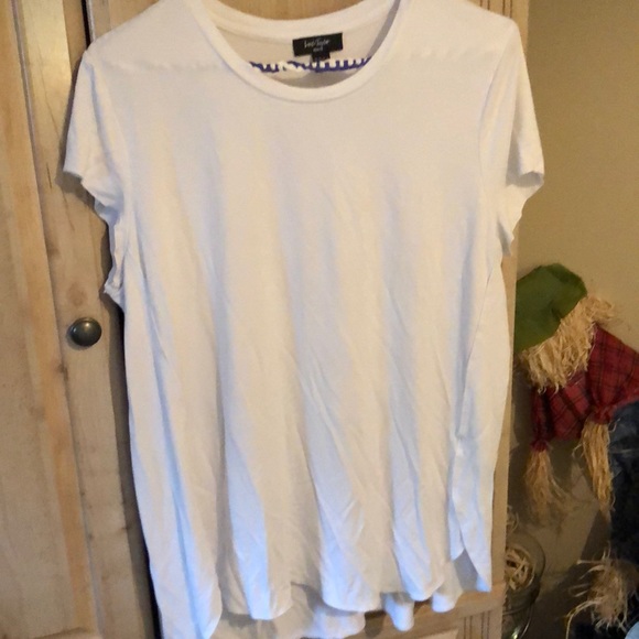 Light flowy t shirt - Picture 1 of 2